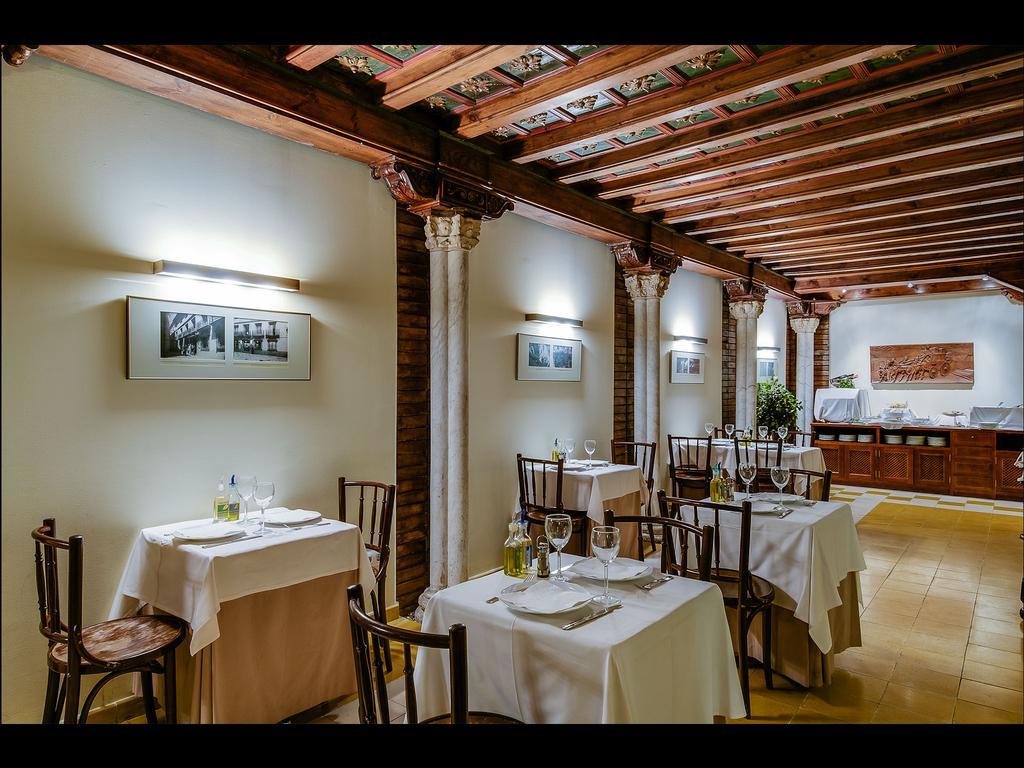 Hotel Murillo 2*