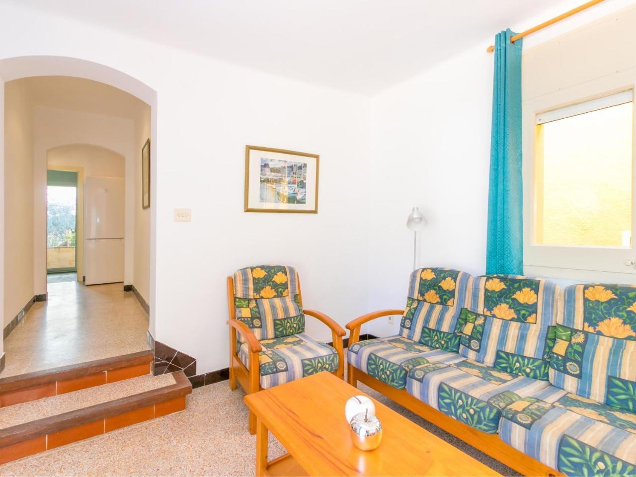 Velazquez-4 By Interhome * Roses