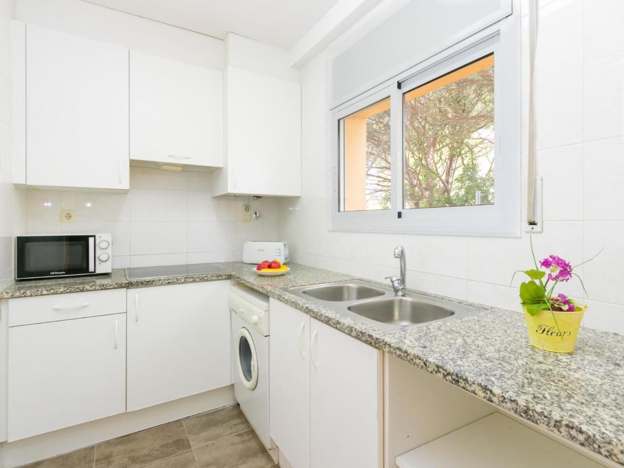 Apartment Velazquez-4 By Interhome Roses