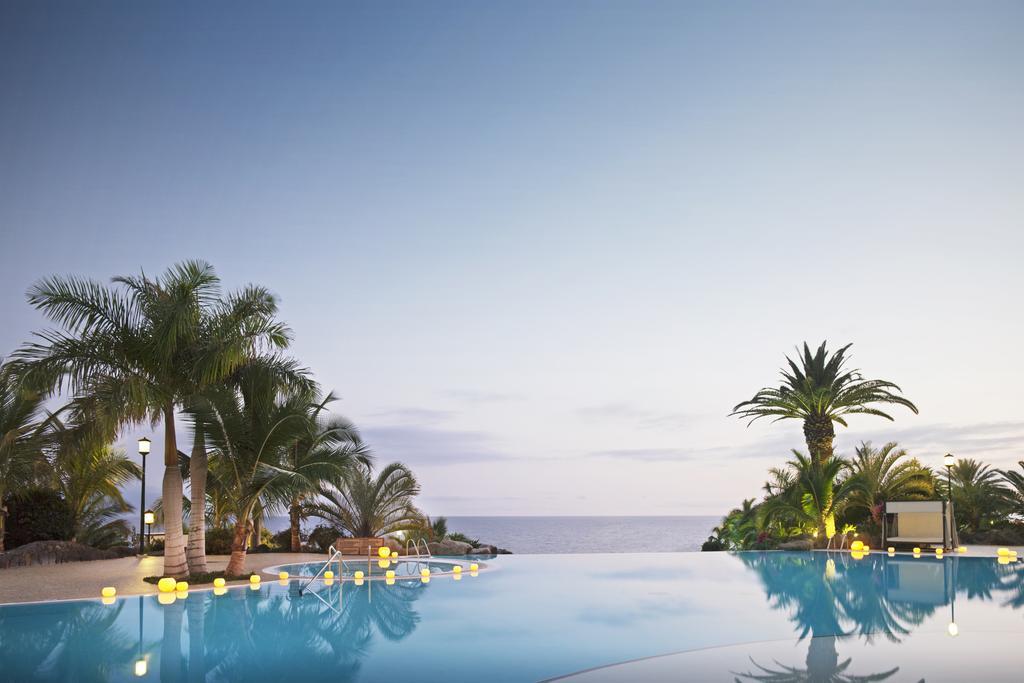 Adrián Roca Nivaria Hotel 5*