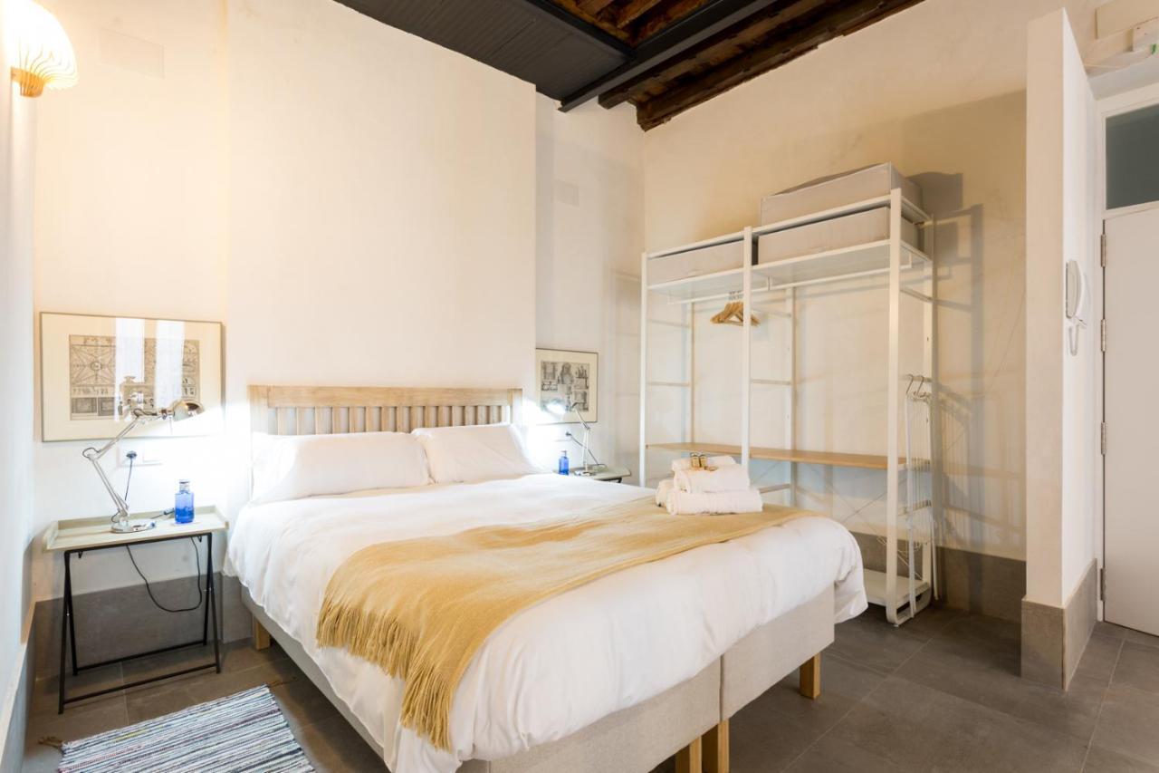 Oak & Sandstone - Space Maison Apartment *