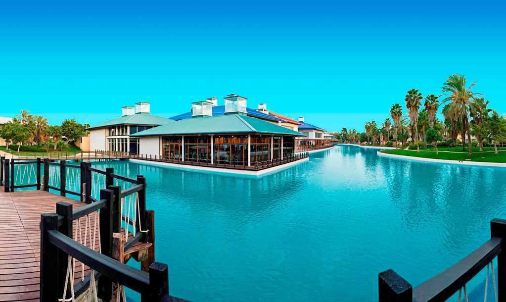 Hotel Portaventura Caribe: Unlimited Park Access & Ferrari Land Entry