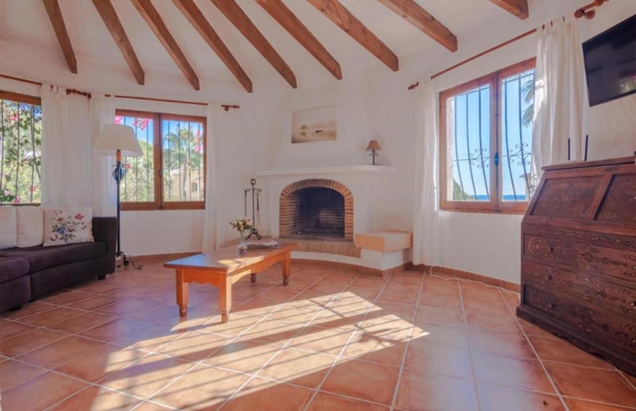 Guzman - Amandiere Villa *