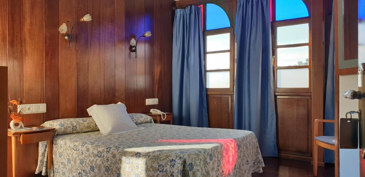 Castillo De Gauzón Hotel 3*
