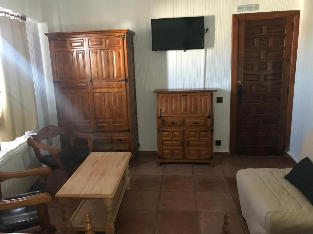 Casa Turistica Carmen, Con Chimenea, Amplia Zona De Jardin, Barbacoa, Piscina Y Garaje Holiday home *