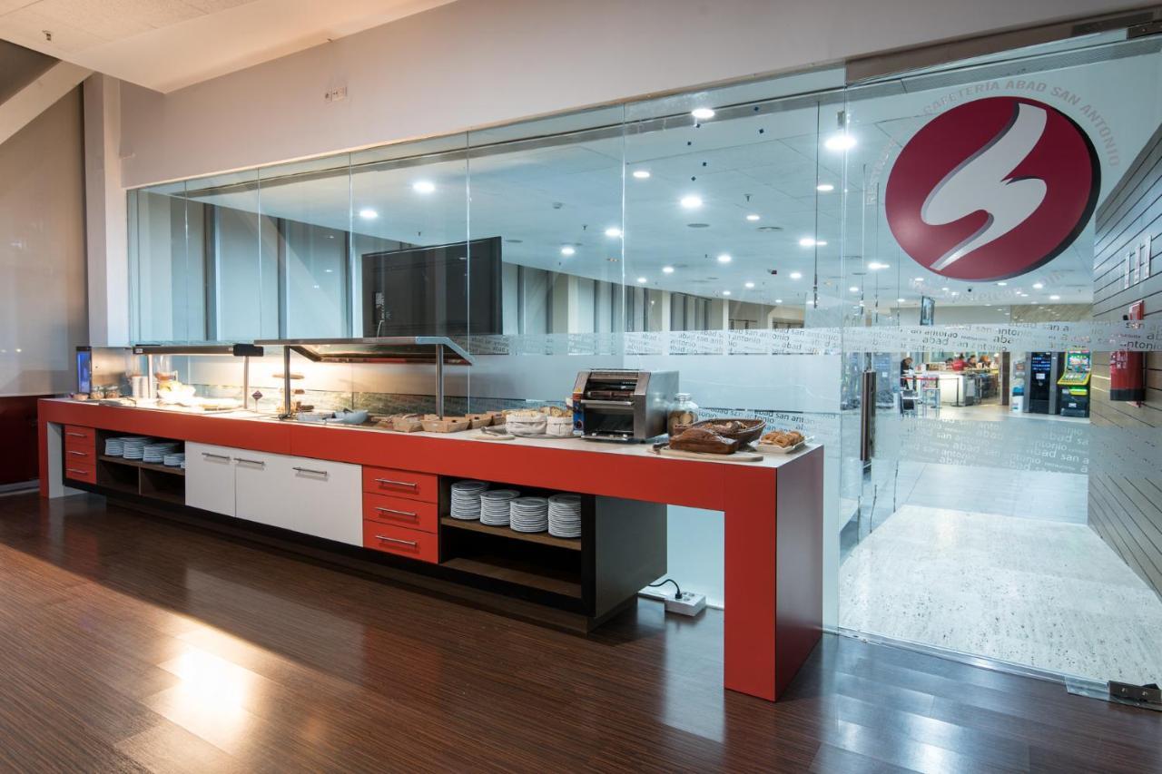 Hotel Arva Abad San Antonio Leon