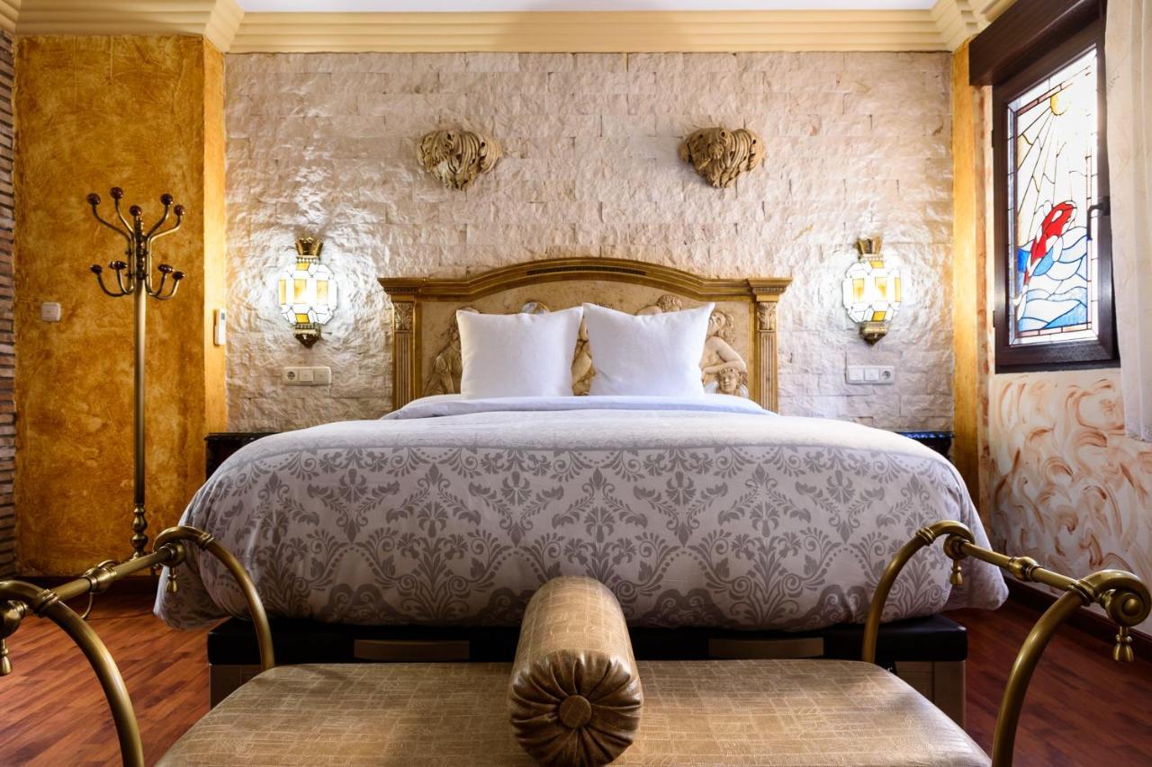 Casa De Reyes 2*