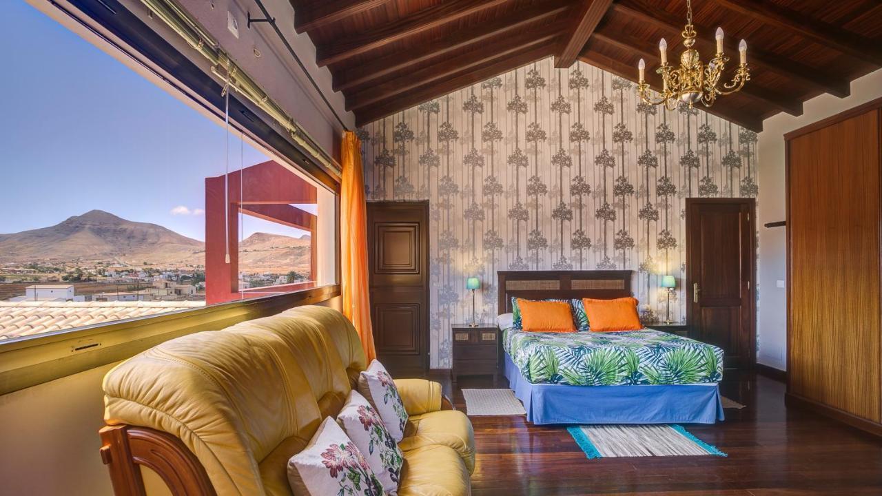 Villa De Lujo Con Piscina Privada Y Tetir