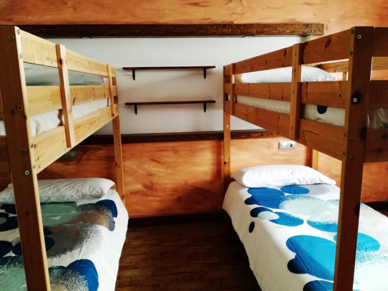 Guest house Surfhouse Famara 2*