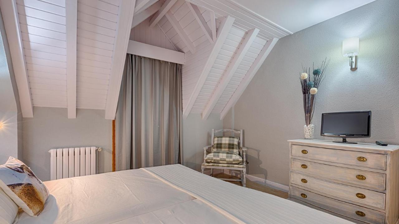 Hotel Ribaeta 2*