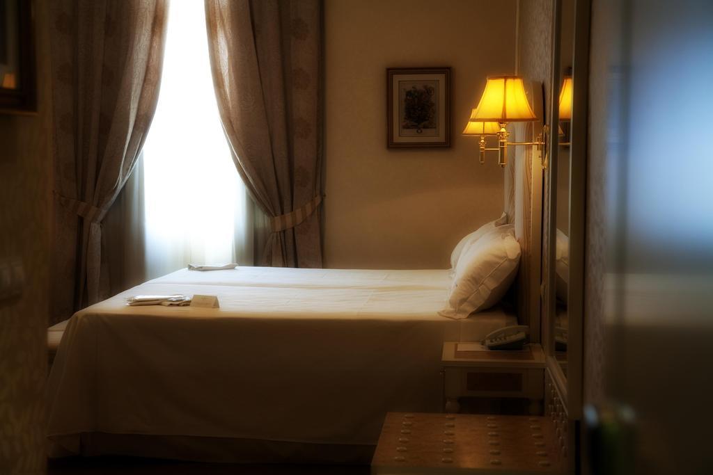 Hotel Santa Isabel 4*