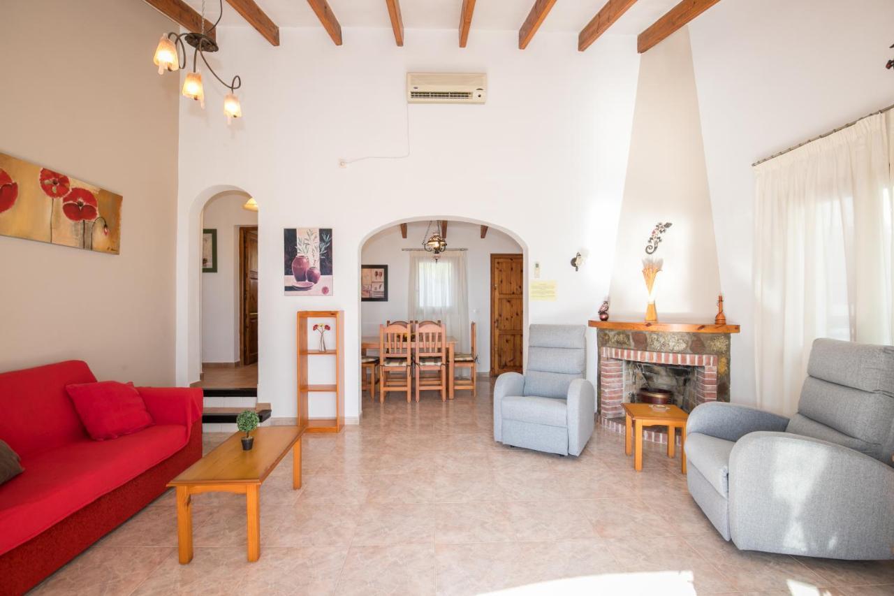 Los Pinos Villa *