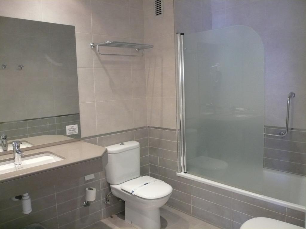 Hotel Fisa & Corbera de Llobregat