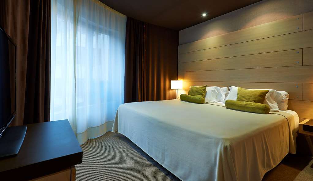 Hotel Hesperia 4*