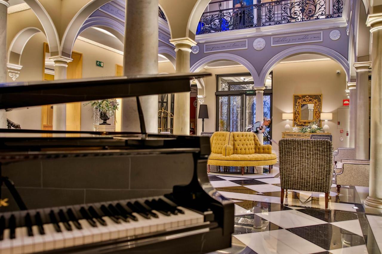Casa Palacio María Luisa Hotel 5*
