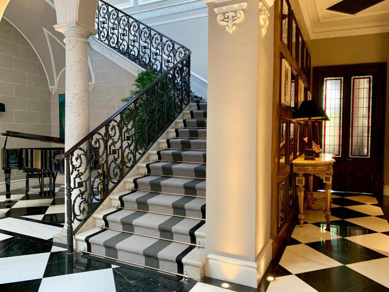 Casa Palacio María Luisa Hotel 5*