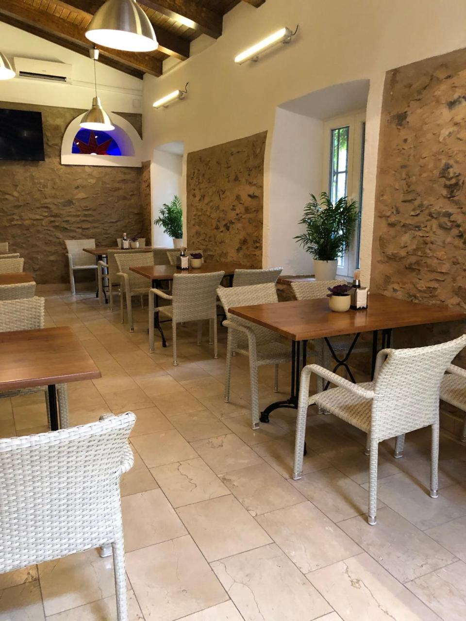 La Muralla Hotel 2*