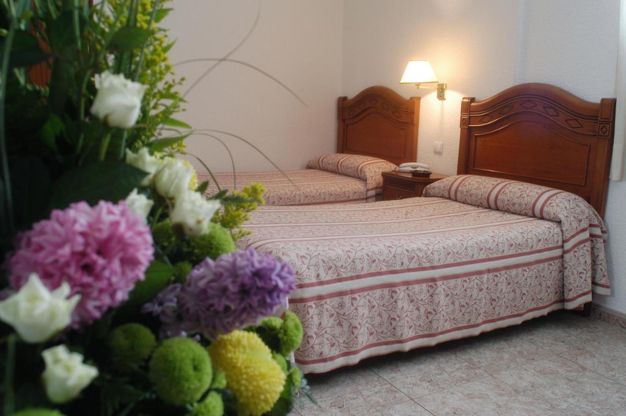 Riviera Hotel 2*