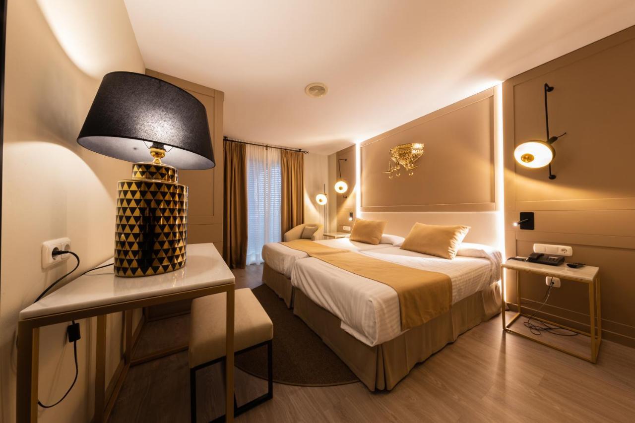 Hotel Casablanca 3*