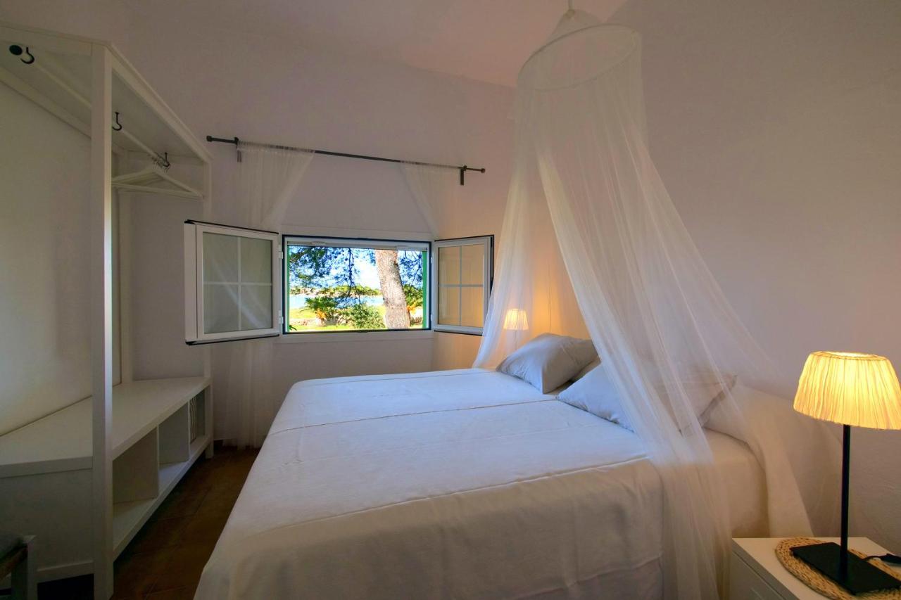 Del Lago - Astbury Formentera *