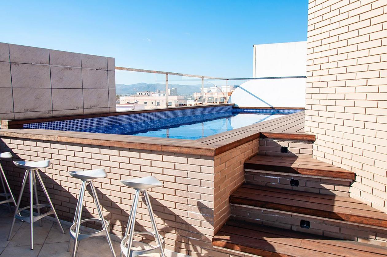 Atic Luxe