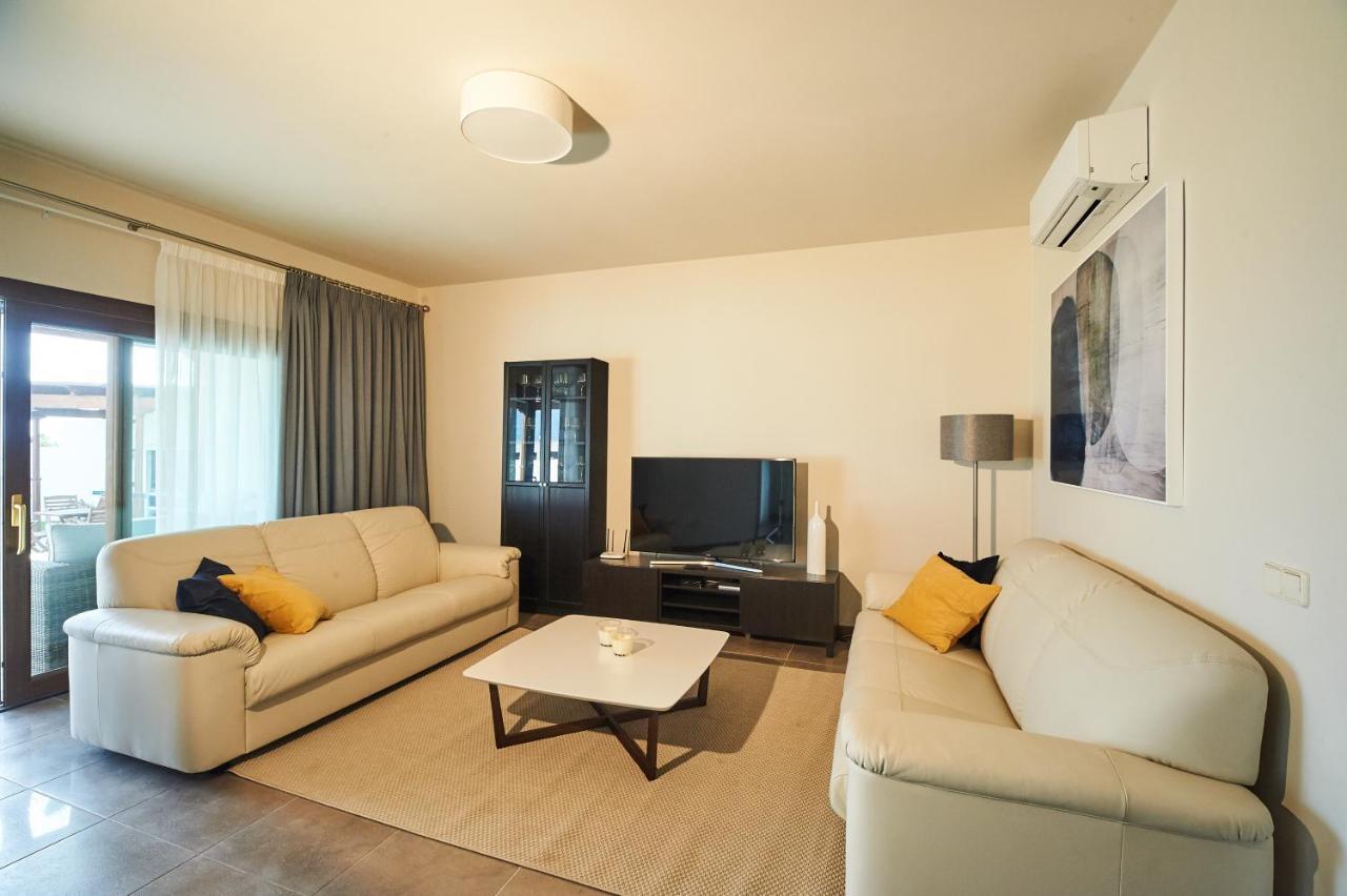 Villa Caletas Village Playa Blanca *