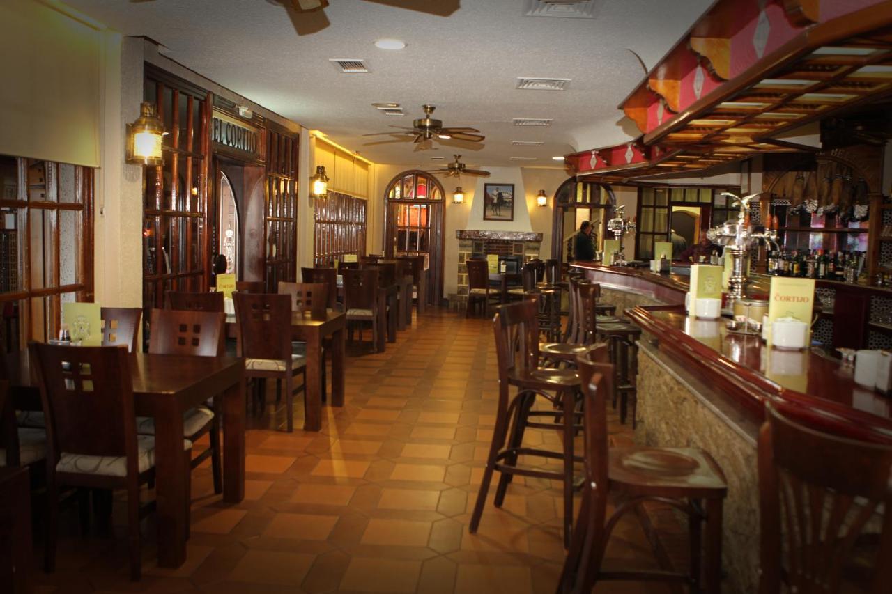 El Cortijo Hotel