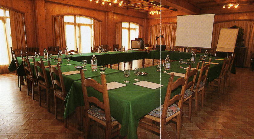 De La Gloria Hotel 3*