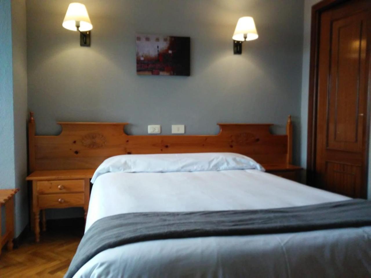 Hostal San Telmo *
