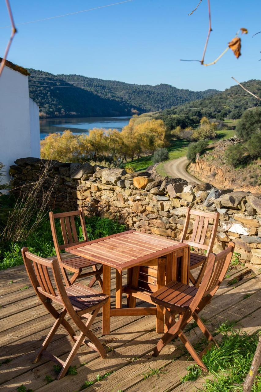 Casa rural Casa De Letrinas Baja Puerto de la Laja