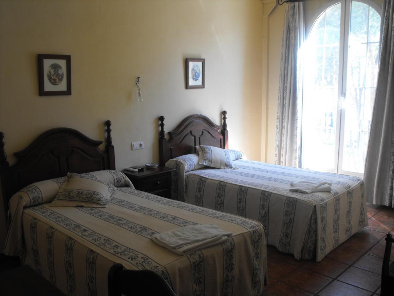 Hostal Nicol's 2* Luque