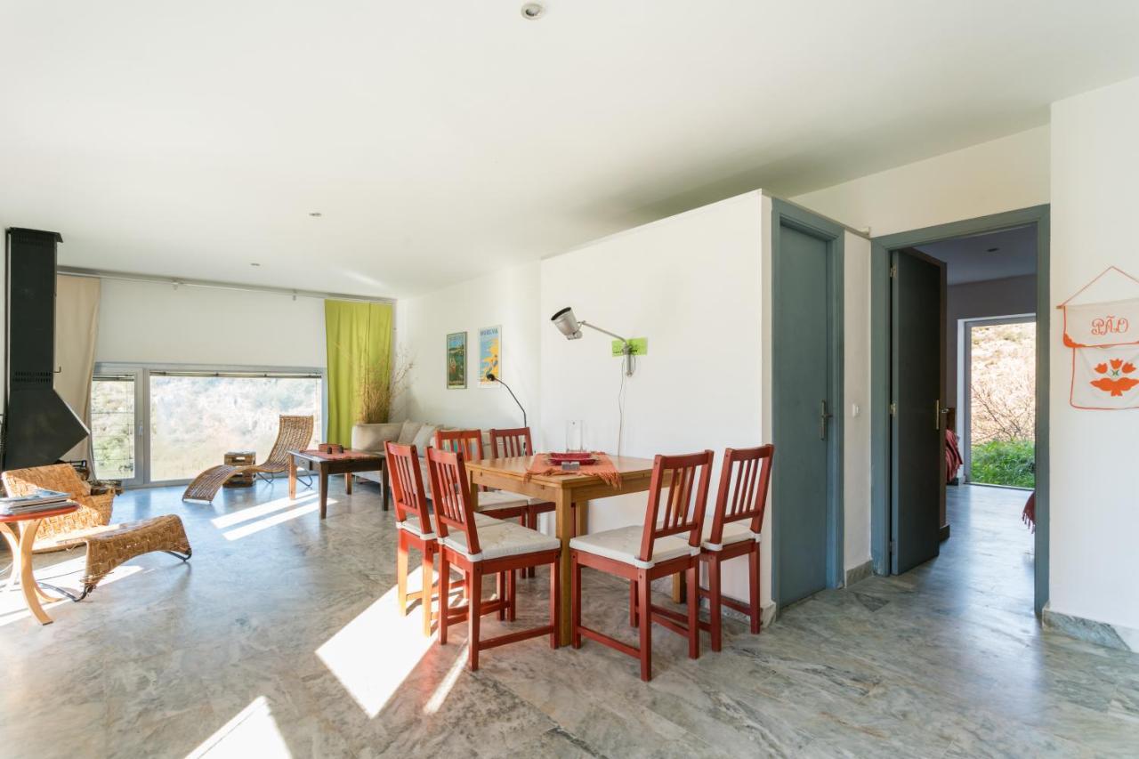 Casa De Letrinas Baja Puerto de la Laja