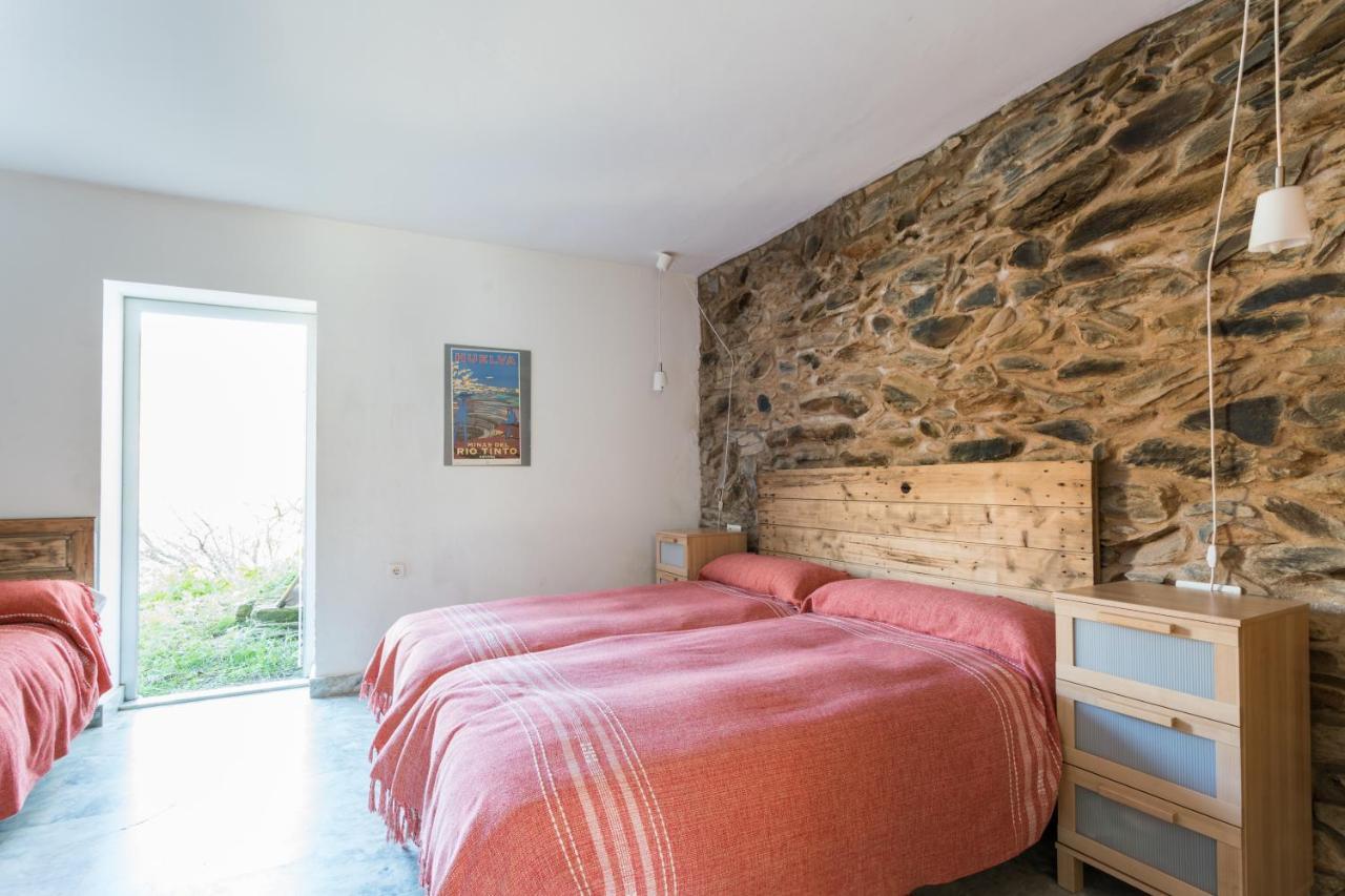 Casa De Letrinas Baja Casa rural Puerto de la Laja