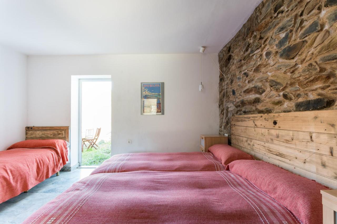 Casa De Letrinas Baja Puerto de la Laja