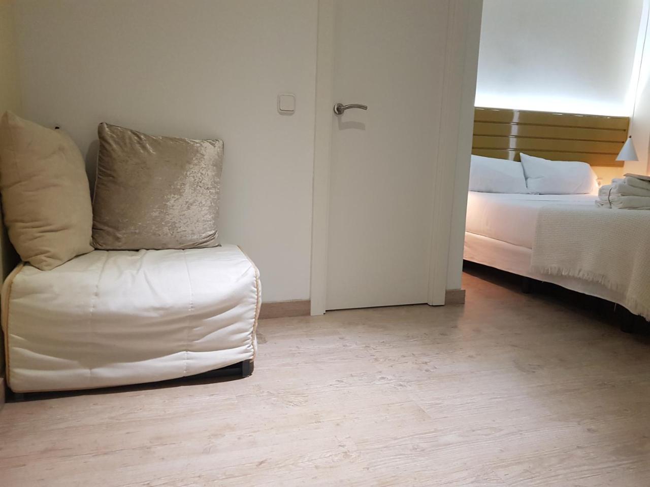 Le Petit Palue-fuencarral Guest house Madrid