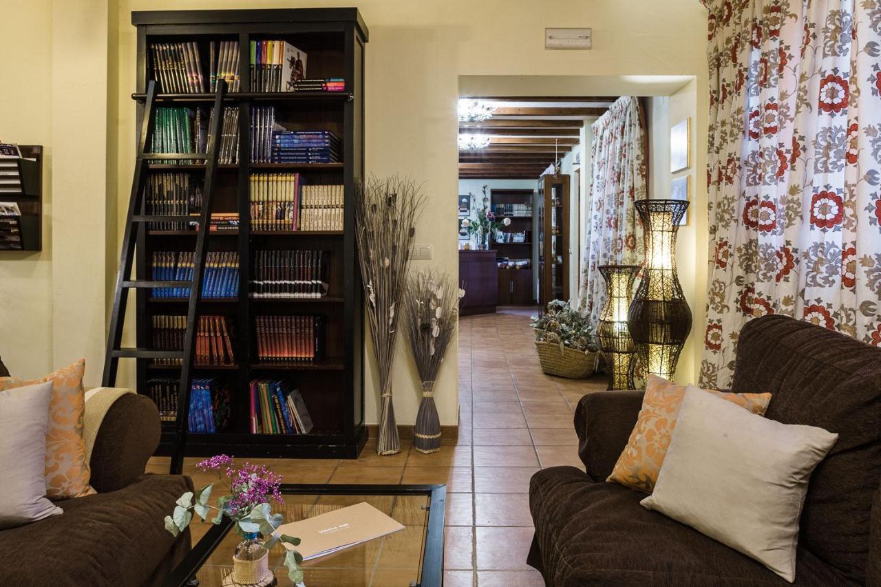 Ribera Del Corneja Hotel 4*