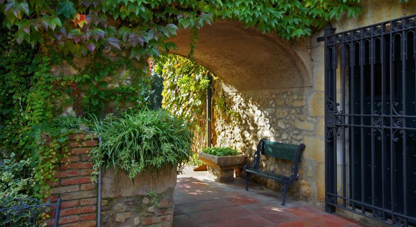 Mas Pau Hotel Avinyonet de Puigventos