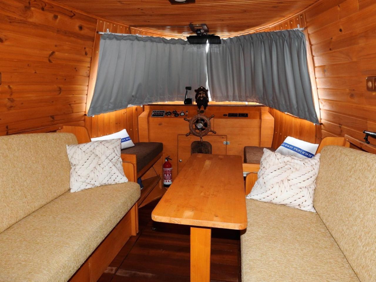 Estrella Del Norte Botel