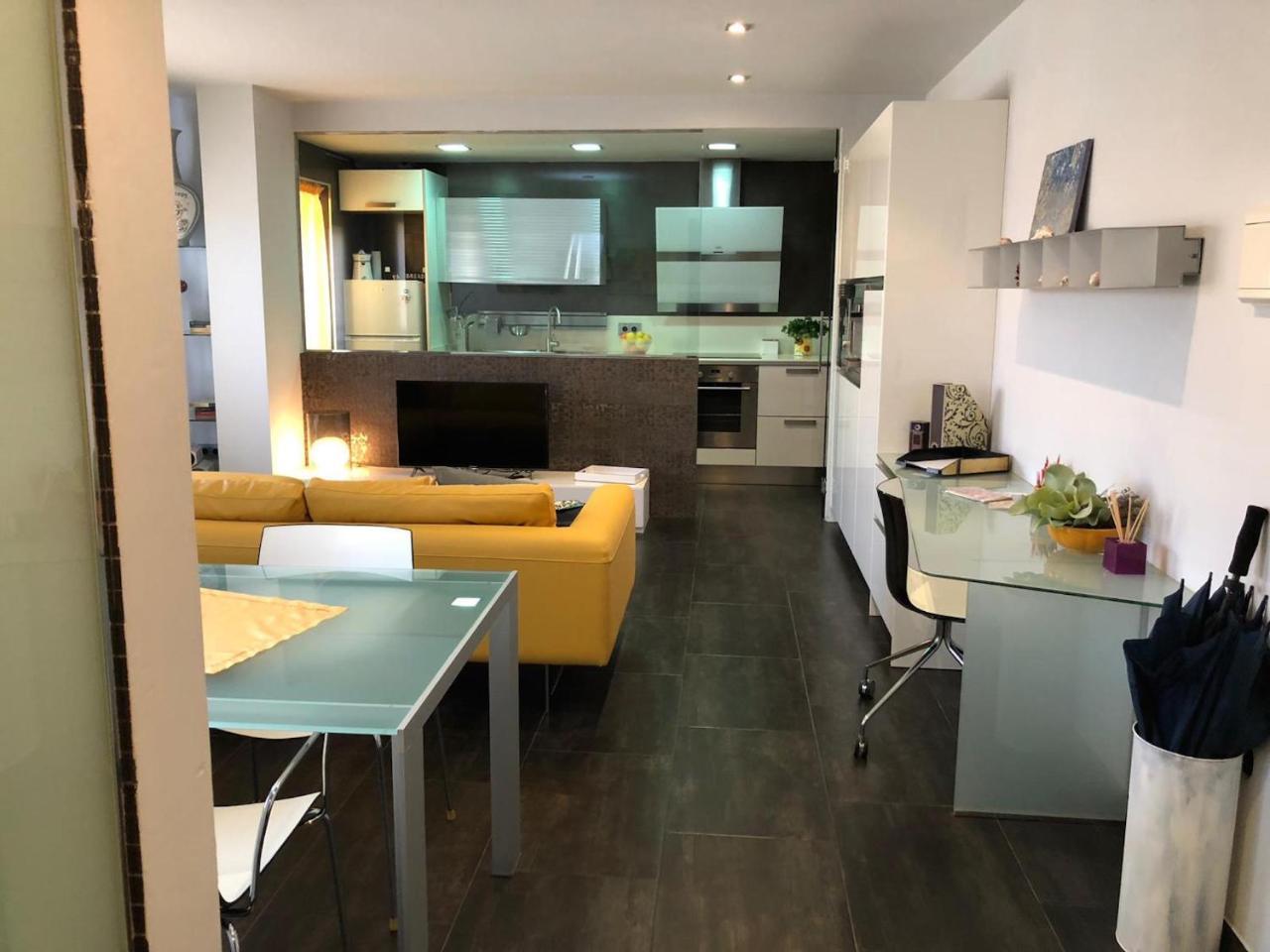 Hauzify I Apartament Petit Plaer *