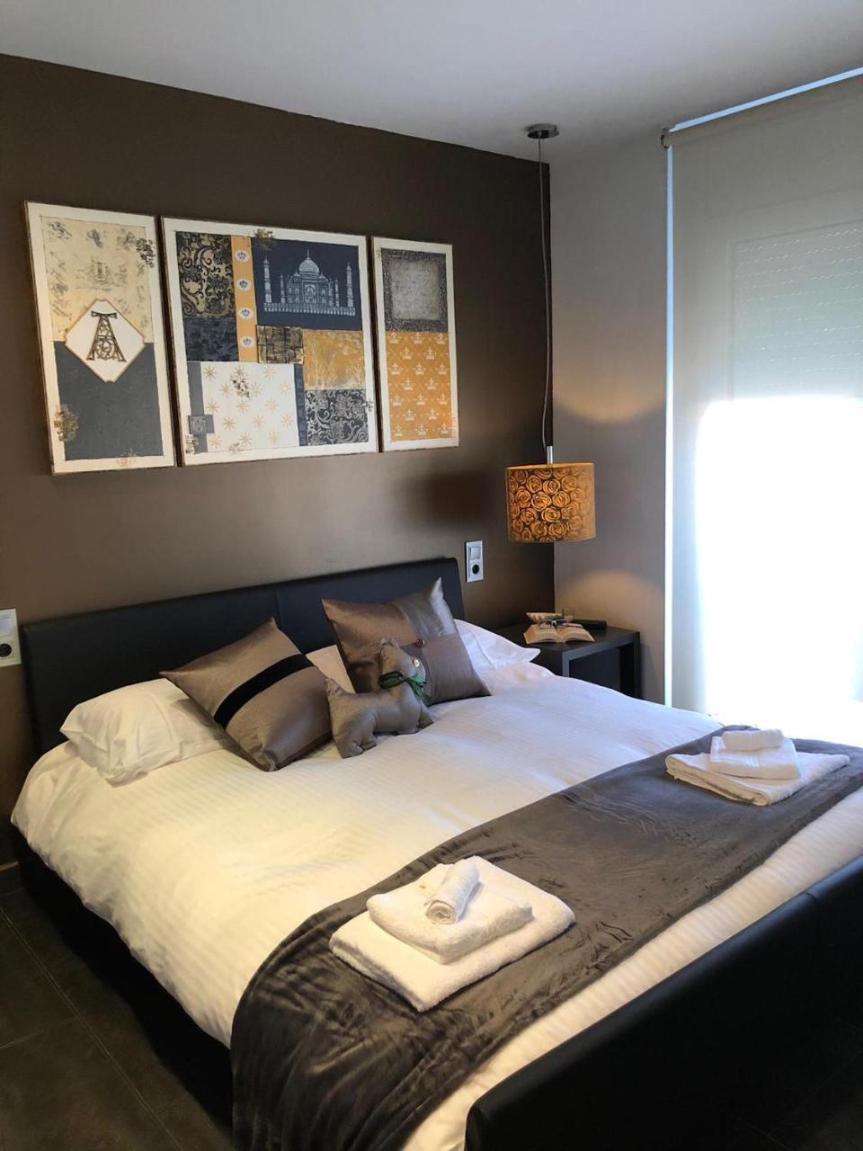 Hauzify I Apartament Petit Plaer