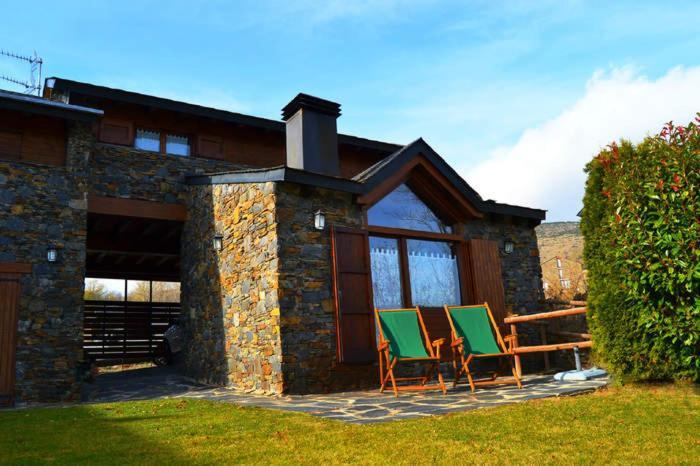 Casa Con Jardin En Guils *
