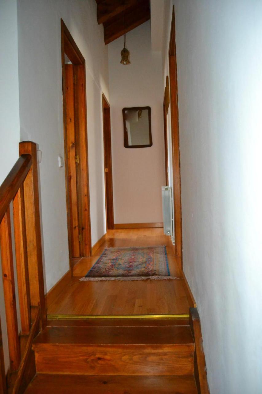 Casa Con Jardin En Guils *