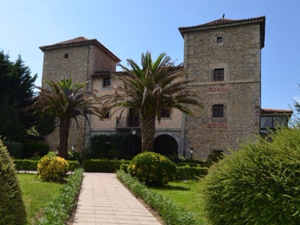 Palacio Torre De Hotel