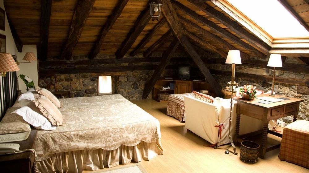 Palacio Torre De Hotel Ruesga (Cantabria)