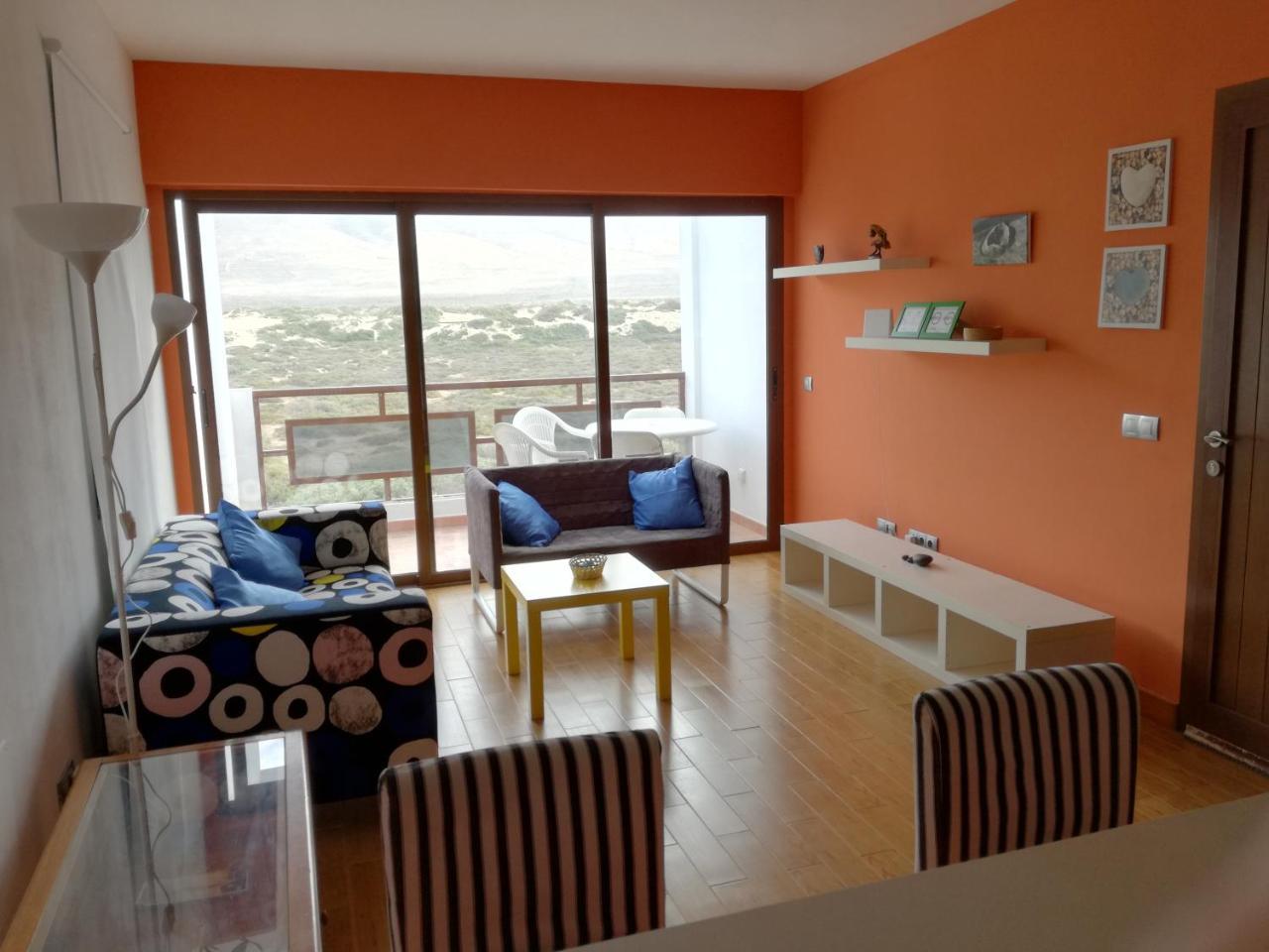 Surfhouse Famara Guest house
