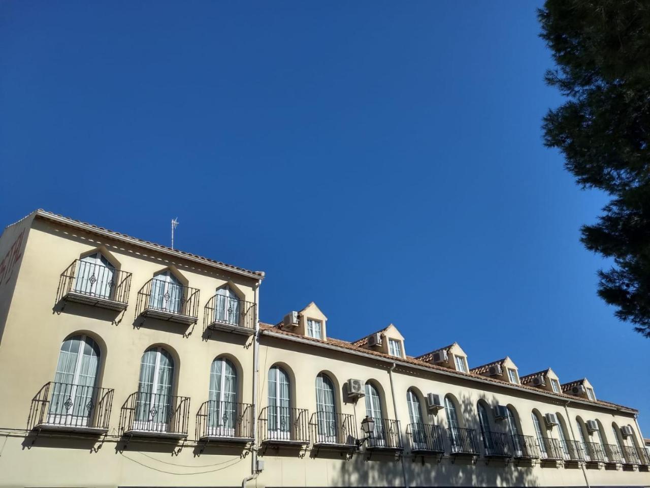 Hostal Nicol's 2*