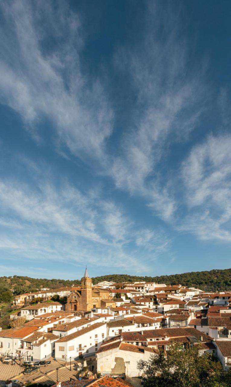 El Risco Del Lomero Valdelarco
