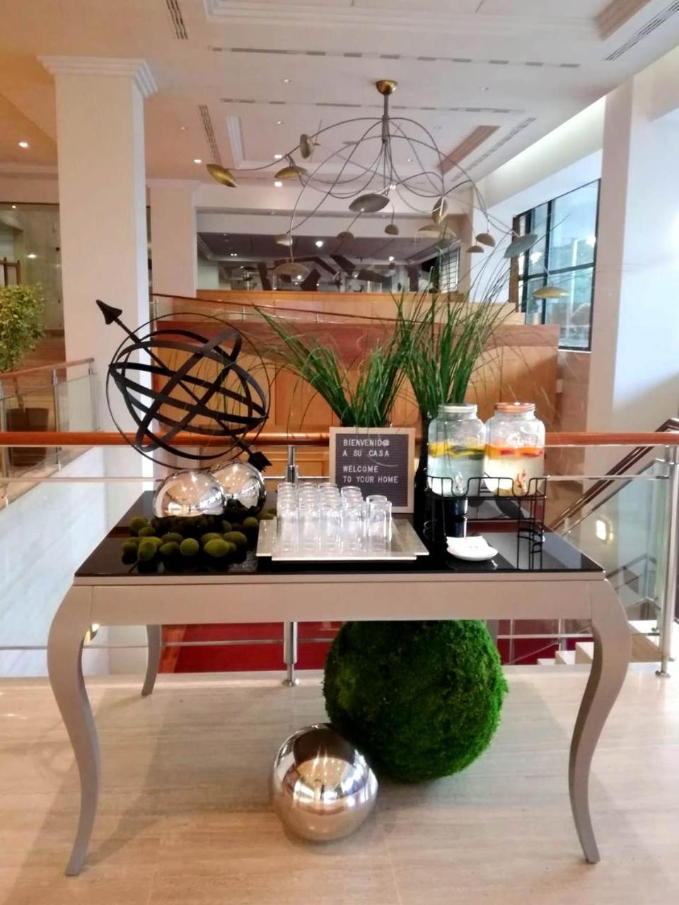 Hotel Oca Puerta Del Camino 4*