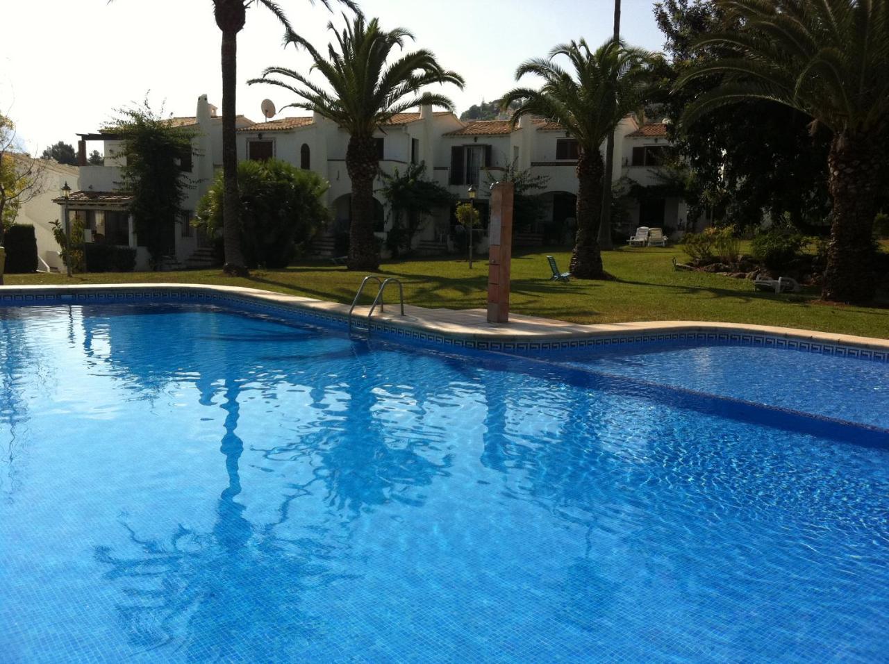 Almendros A Apartment *