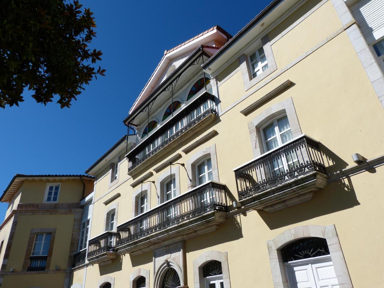 Palacio De Hotel Garaña